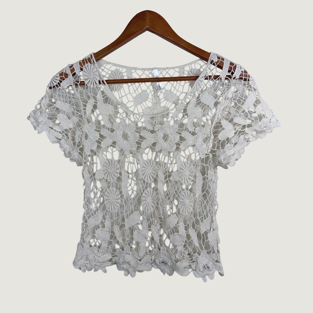 Daisies Crochet Top Womens Small Ivory Floral Knit Boho Cottagecore Short Sleeve